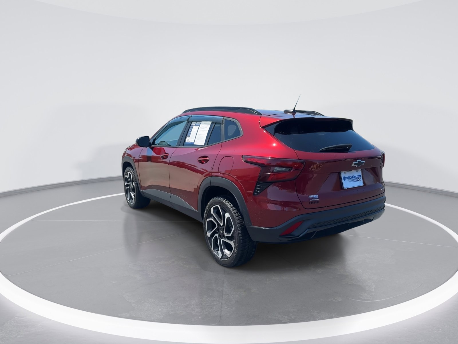 Used 2025 Chevrolet Trax RS w/ Driver Confidence Package image 7