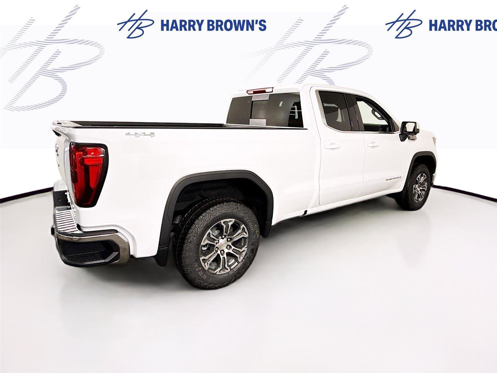 New 2026 GMC Sierra 1500 SLE w/ Preferred Package image 32