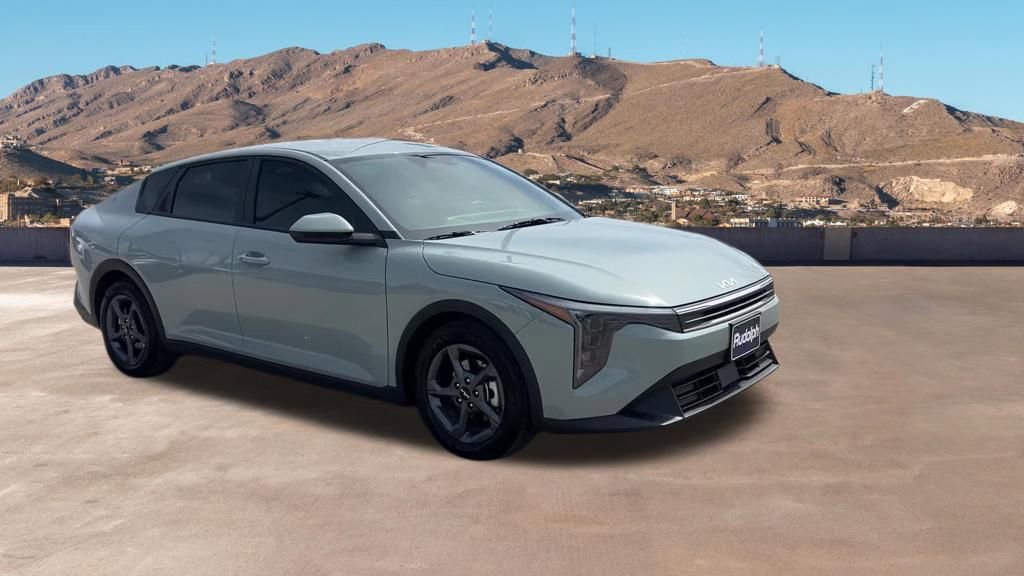 Used 2025 Kia K4 LXS image 13