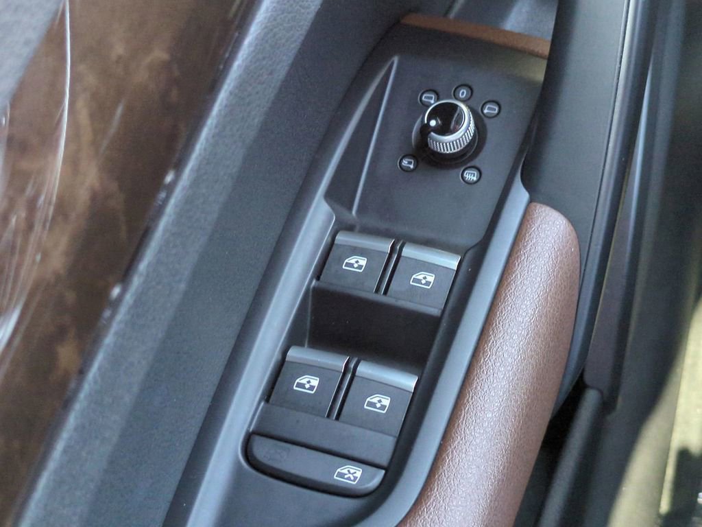 Used 2018 Audi Q5 2.0T Premium Plus w/ Premium Plus Package image 25