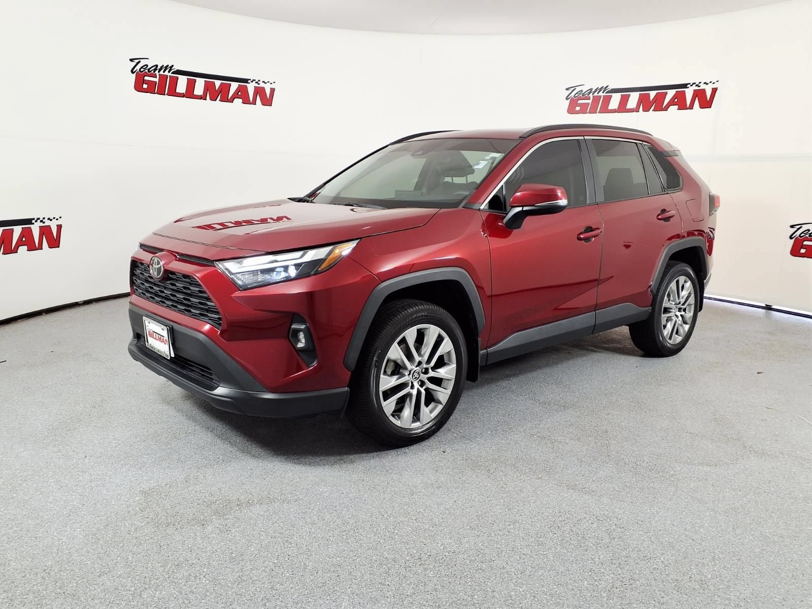 Used 2023 Toyota RAV4 XLE Premium FWD image 8
