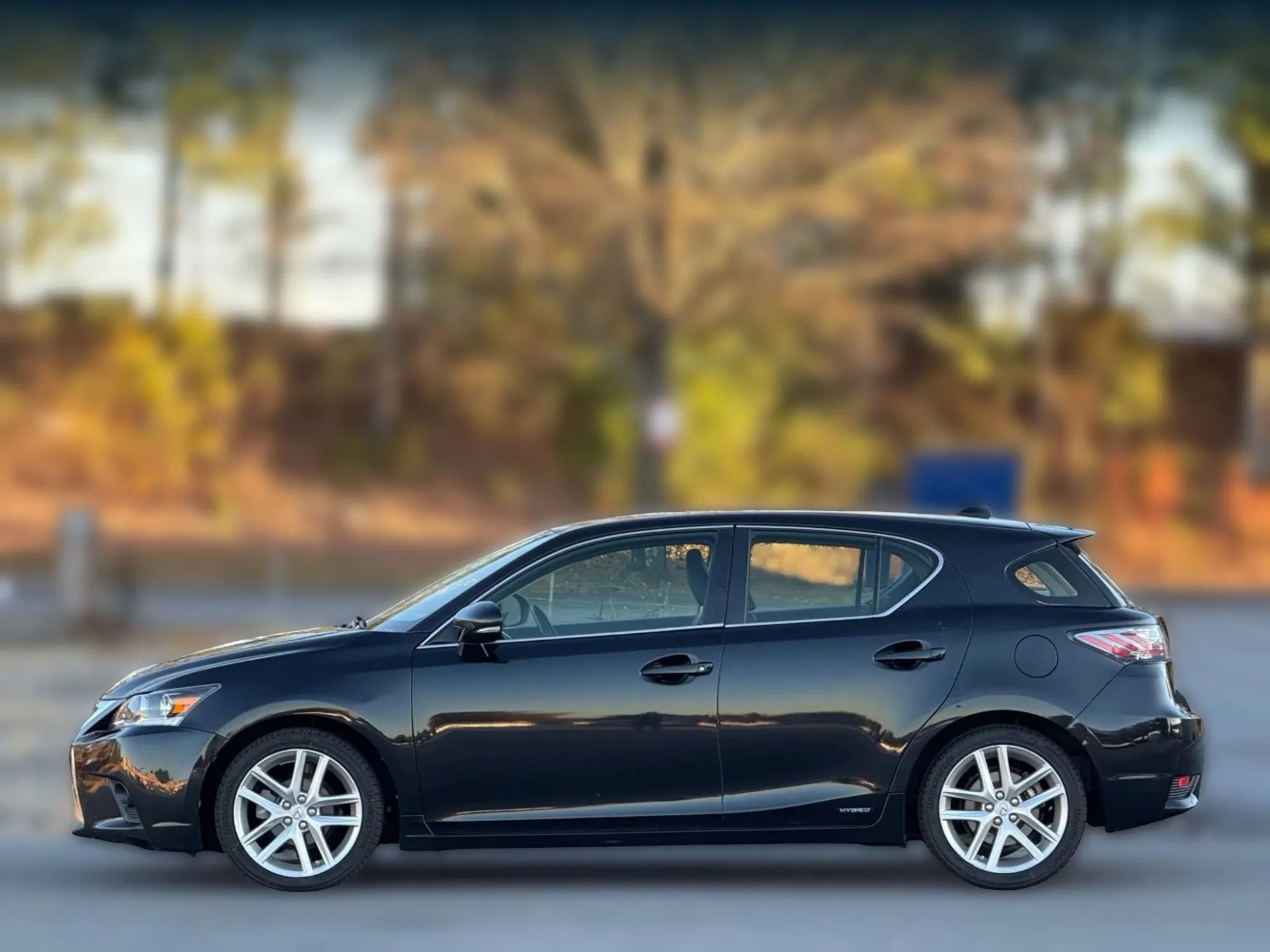 Used 2017 Lexus CT 200h image 8