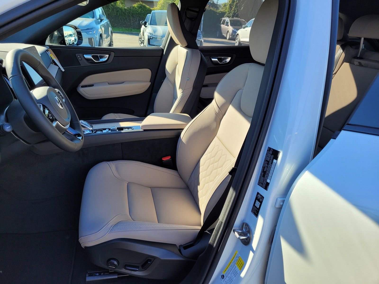 New 2026 Volvo XC60 B5 Plus w/ Protection Package Premier image 12