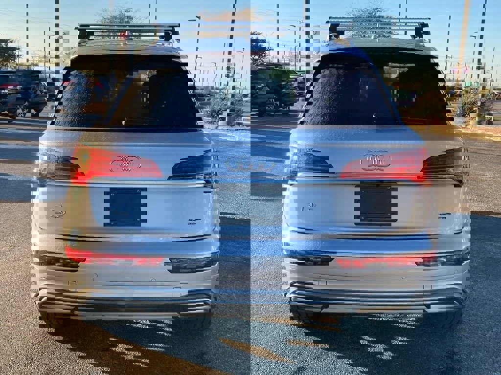 Used 2021 Audi Q5 2.0T Premium Plus w/ Premium Plus Package image 5