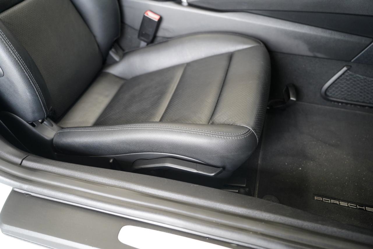 Used 2016 Porsche Boxster RWD image 31