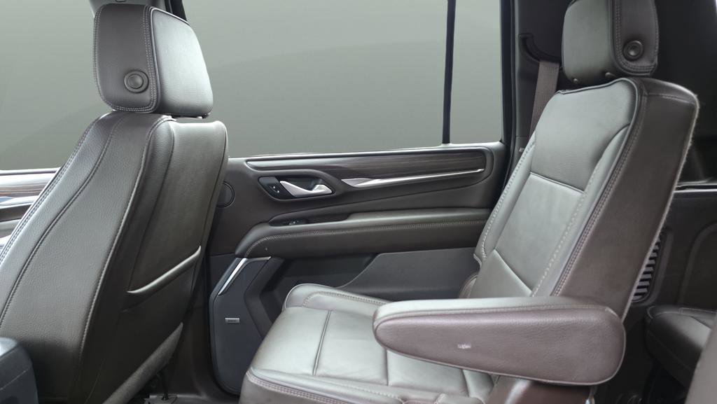 Used 2022 GMC Yukon XL Denali AWD/4WD image 24