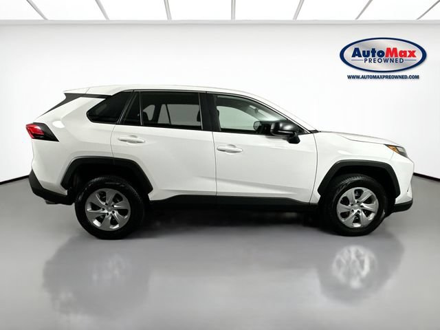 Used 2023 Toyota RAV4 LE AWD/4WD image 9