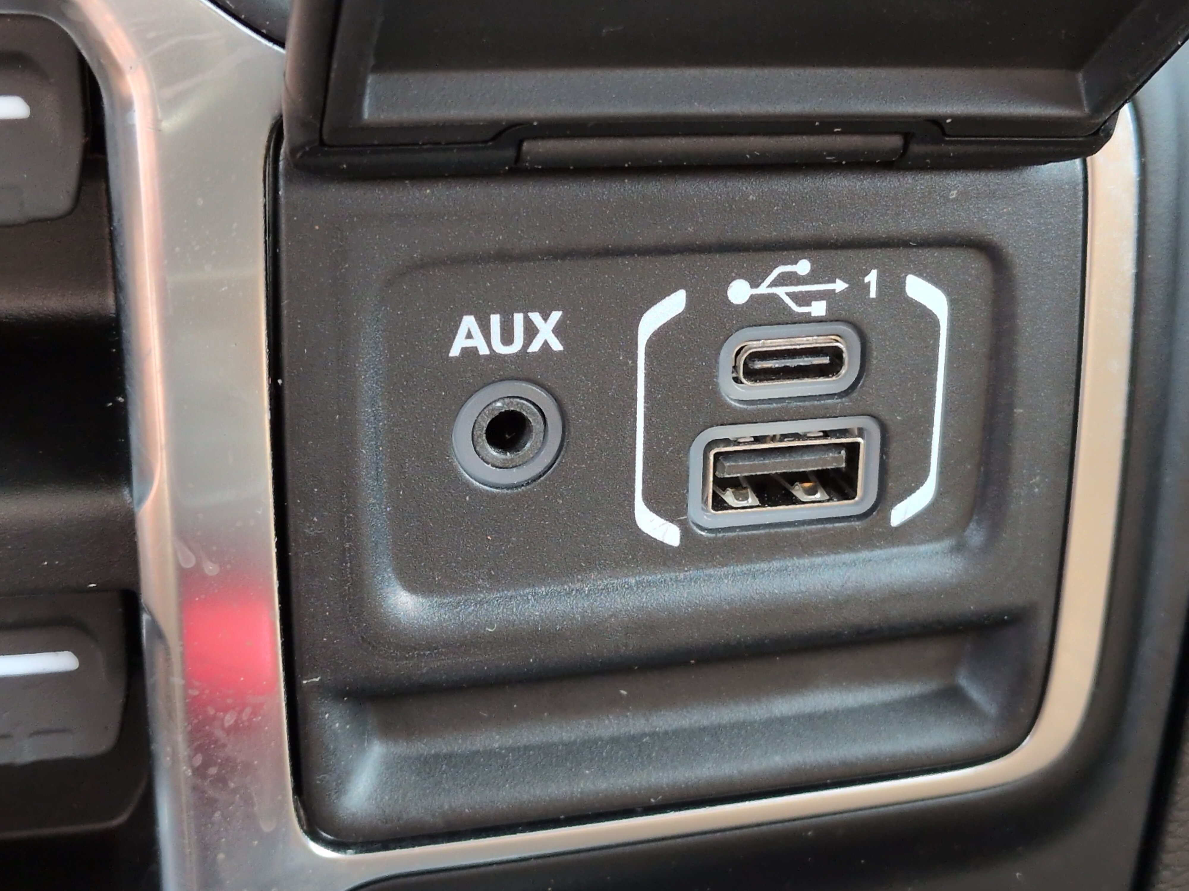 Certified 2022 Jeep Gladiator Rubicon w/ LED Lighting Group AWD/4WD image 20