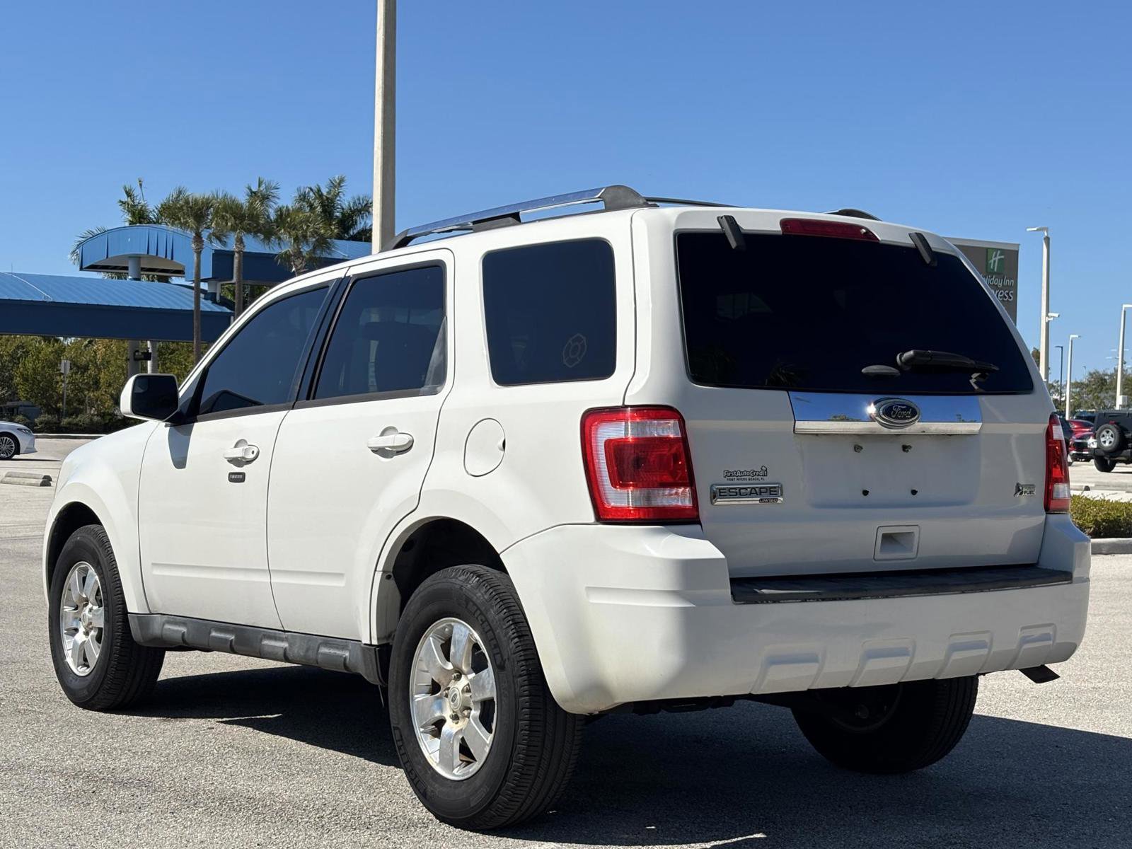 Used 2011 Ford Escape Limited w/ 301A Rapid Spec Order Code image 6