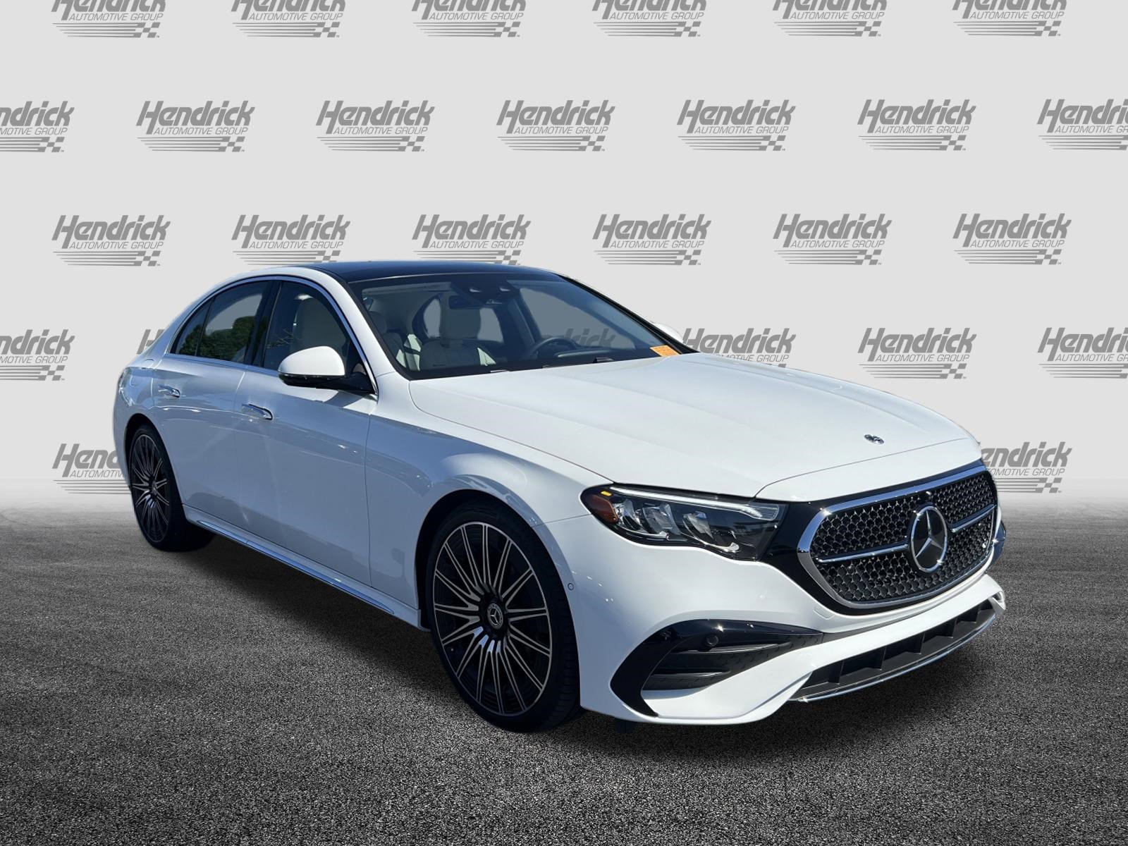 Used 2024 Mercedes-Benz E 450 4MATIC Sedan image 2