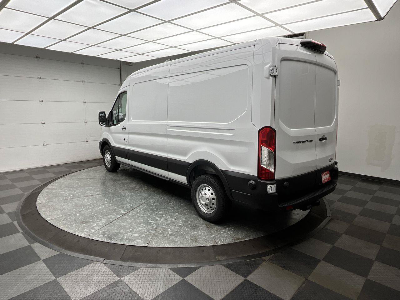 New 2026 Ford Transit 250 148 Medium Roof RWD image 2