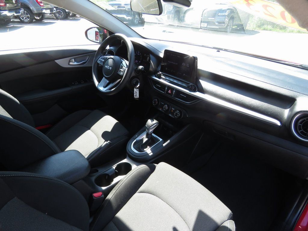 Used 2023 Kia Forte LXS w/ LXS Technology Package image 15