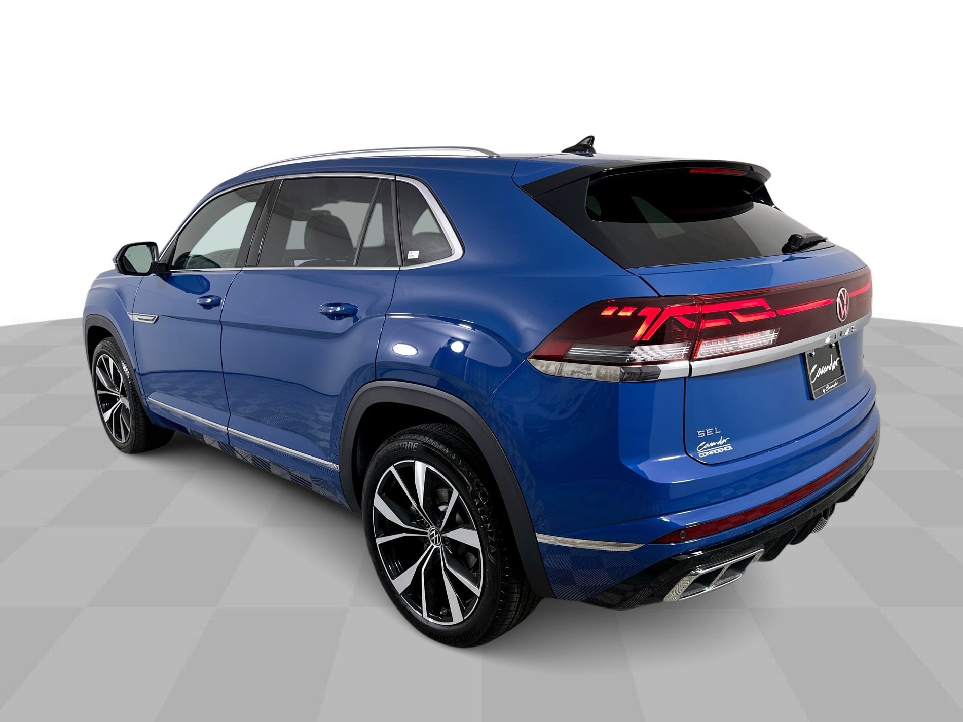 Used 2026 Volkswagen Atlas Cross Sport SEL Premium R-Line AWD/4WD image 6