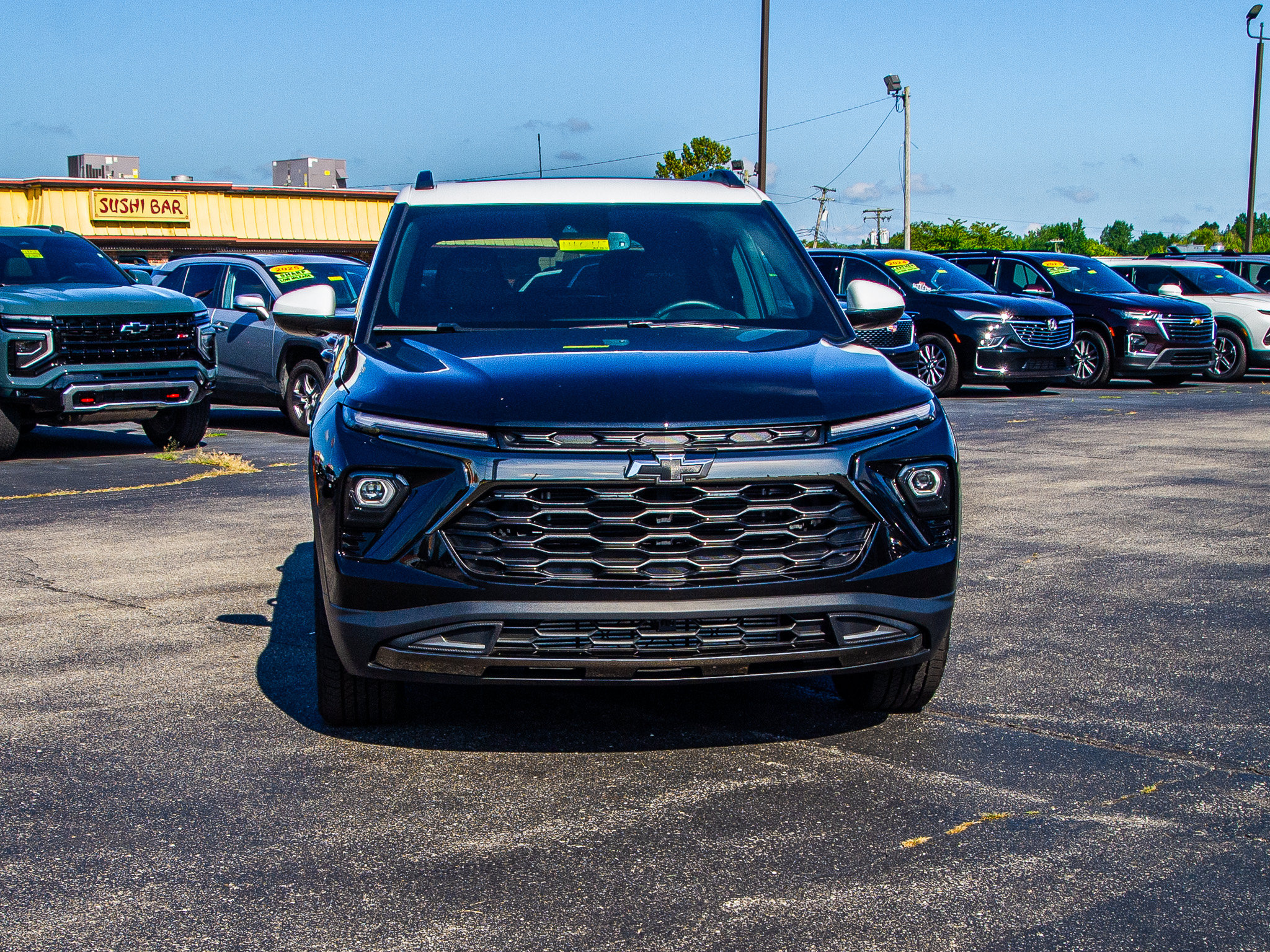 New 2025 Chevrolet TrailBlazer ACTIV w/ Convenience Package FWD image 2