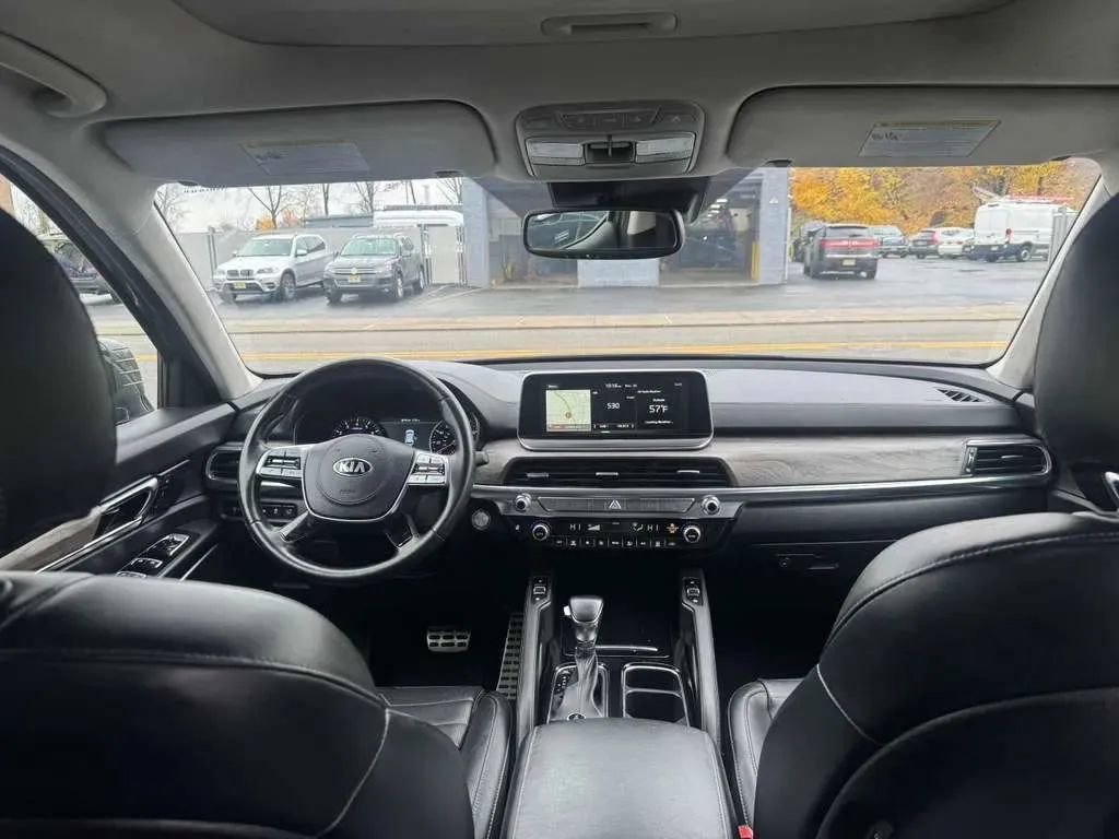 Used 2020 Kia Telluride SX w/ SX Prestige Package image 25