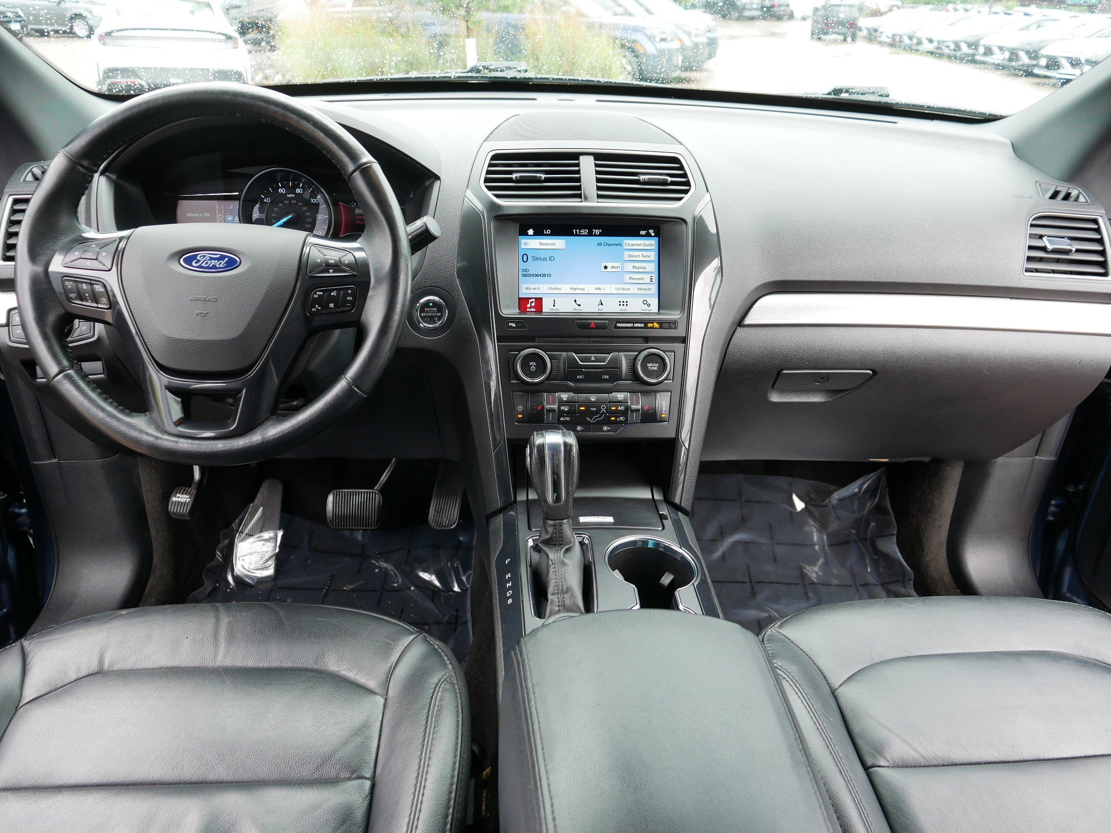 Used 2018 Ford Explorer XLT w/ Equipment Group 202A AWD/4WD image 21