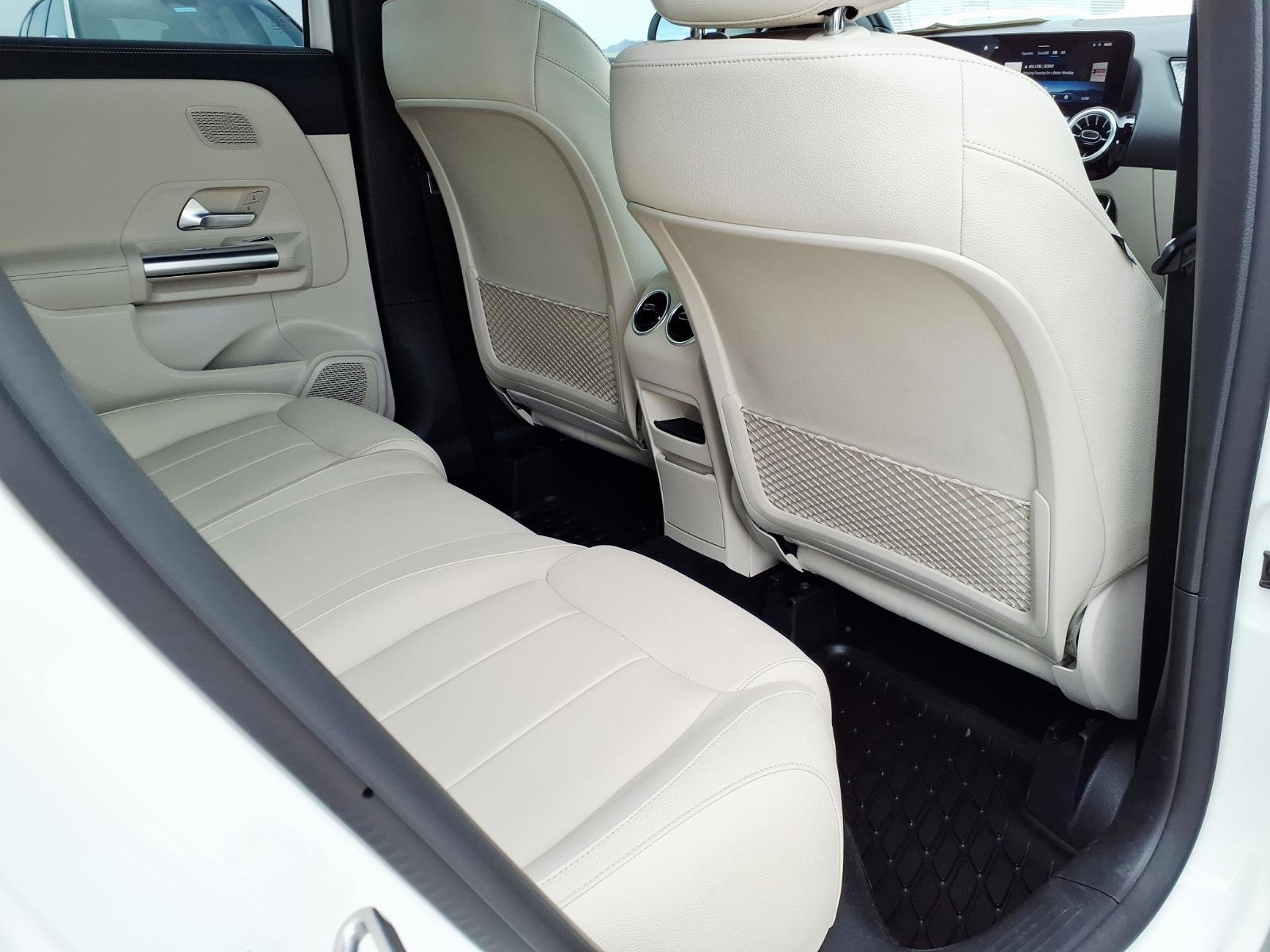Used 2024 Mercedes-Benz GLA 250 image 13