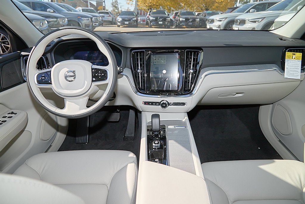 New 2026 Volvo V60 B5 Cross Country Plus w/ Climate Package image 22