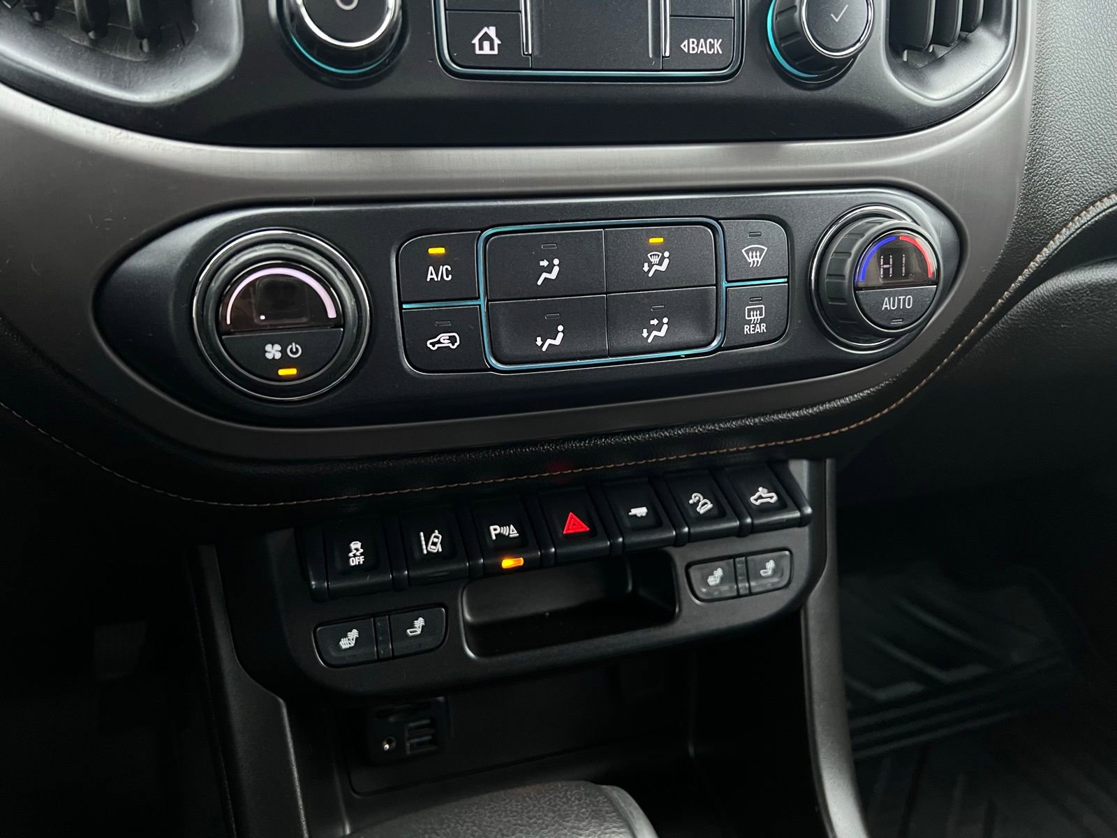 Used 2021 GMC Canyon AT4 image 14