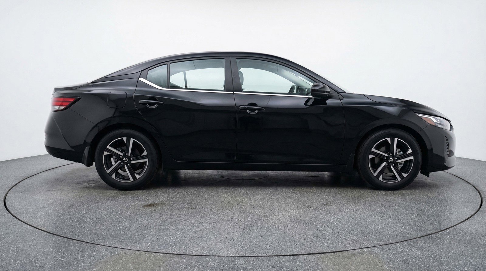 Used 2025 Nissan Sentra SV image 11