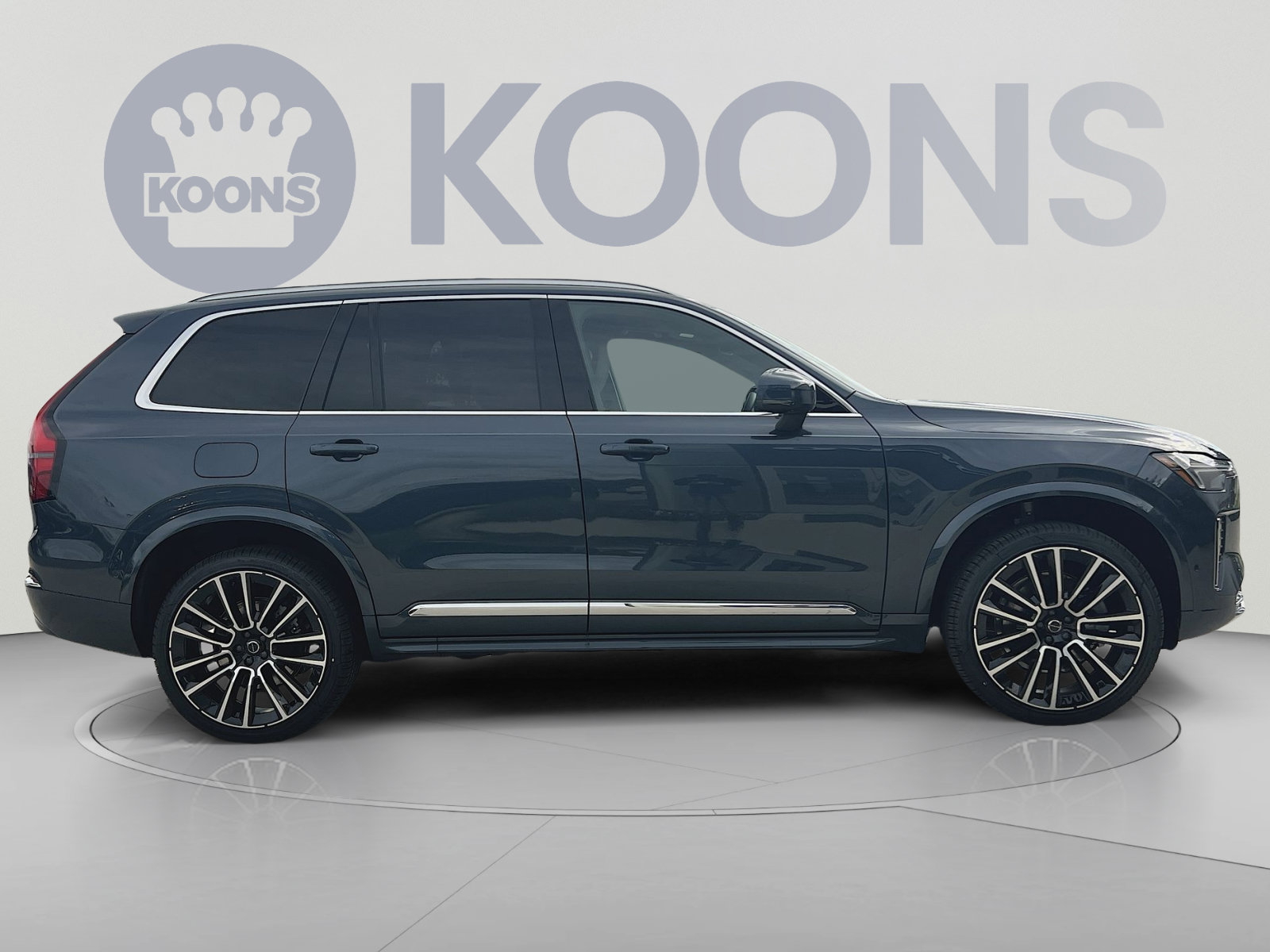 New 2026 Volvo XC90 B6 Plus w/ Protection Package Premier AWD/4WD image 8