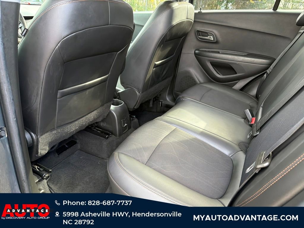 Used 2022 Chevrolet Trax LT w/ Driver Confidence Package image 26