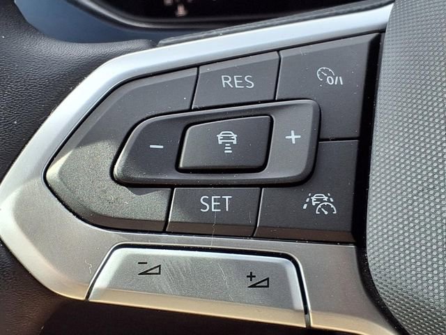 Used 2023 Volkswagen Taos SE AWD/4WD image 22