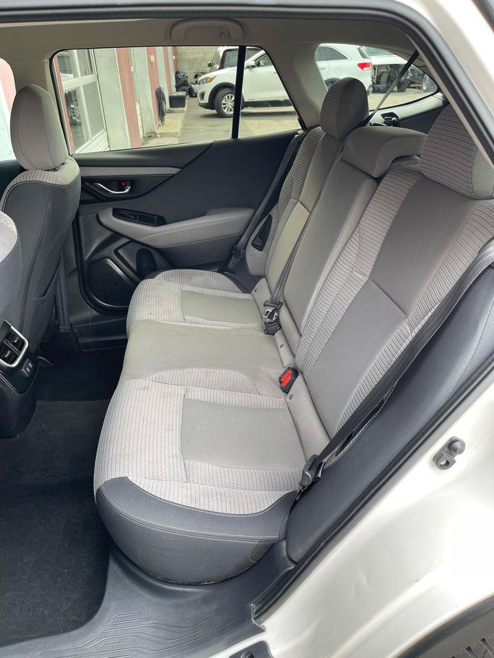 Used 2022 Subaru Outback Premium AWD/4WD image 14