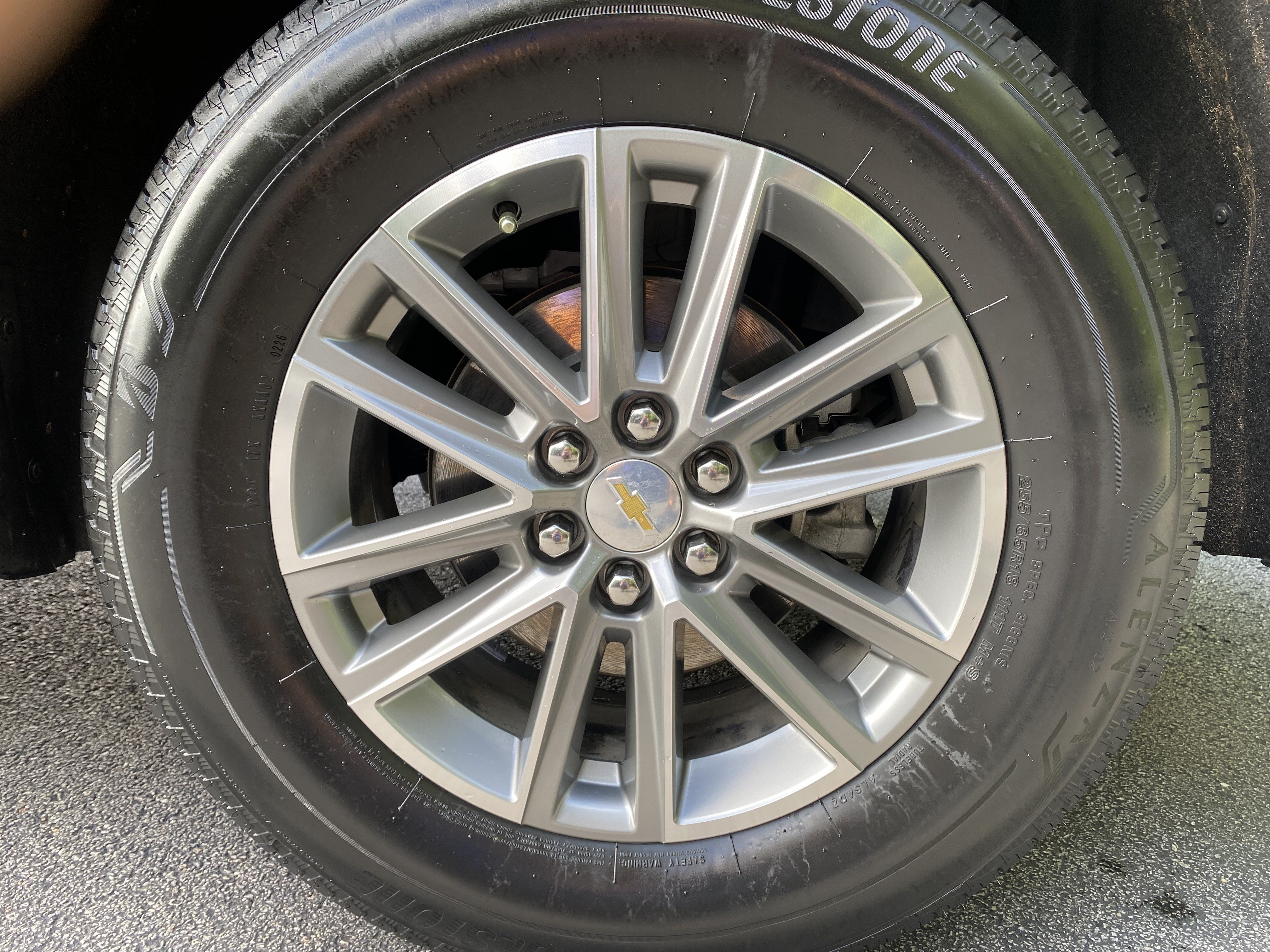 Used 2023 Chevrolet Traverse LT FWD image 42