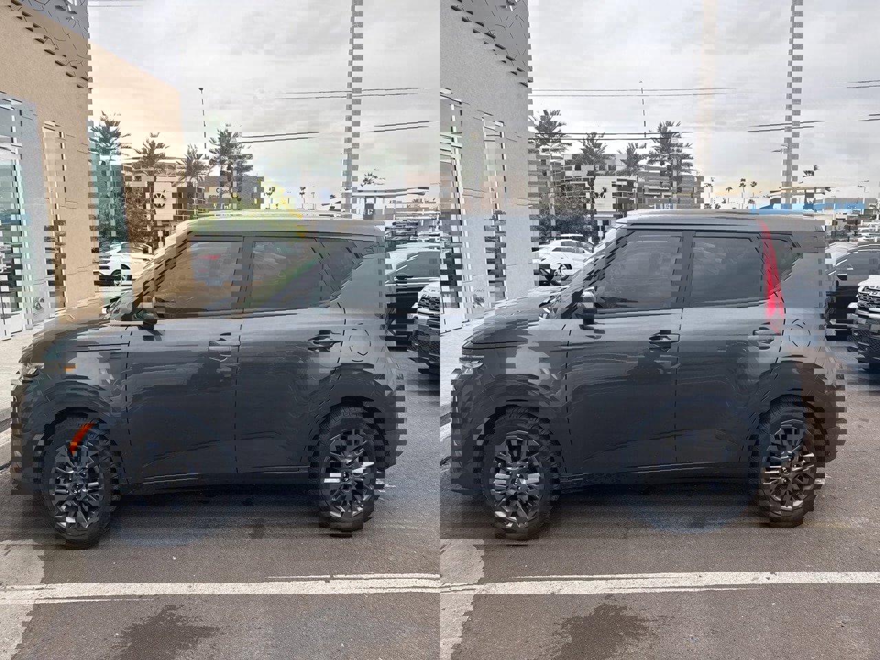 Certified 2021 Kia Soul S image 1