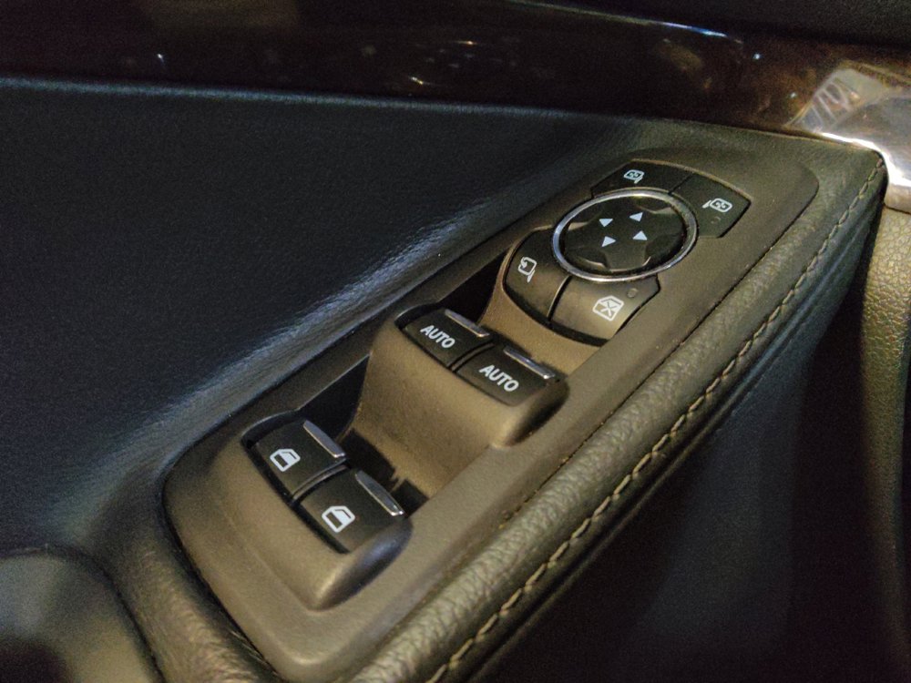 Used 2015 Ford Explorer Limited image 27