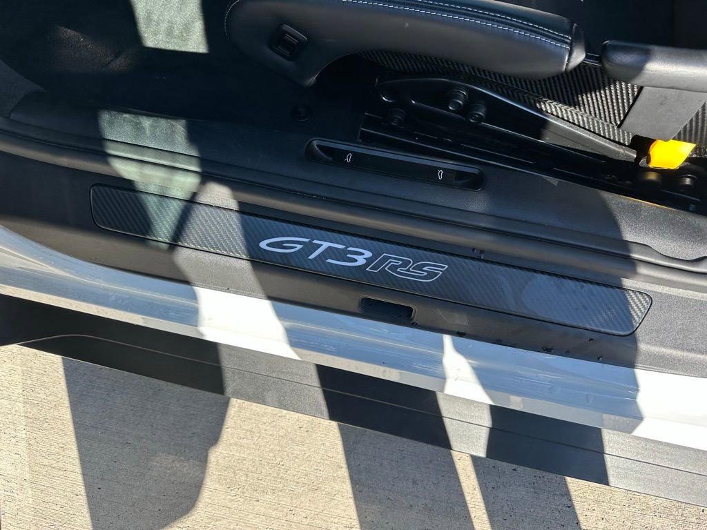 Certified 2025 Porsche 911 GT3 RS RWD image 23