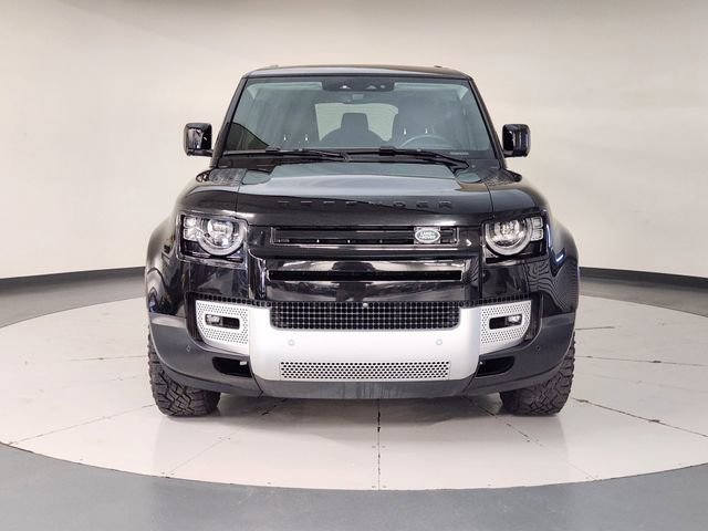 Used 2023 Land Rover Defender 130 SE image 9