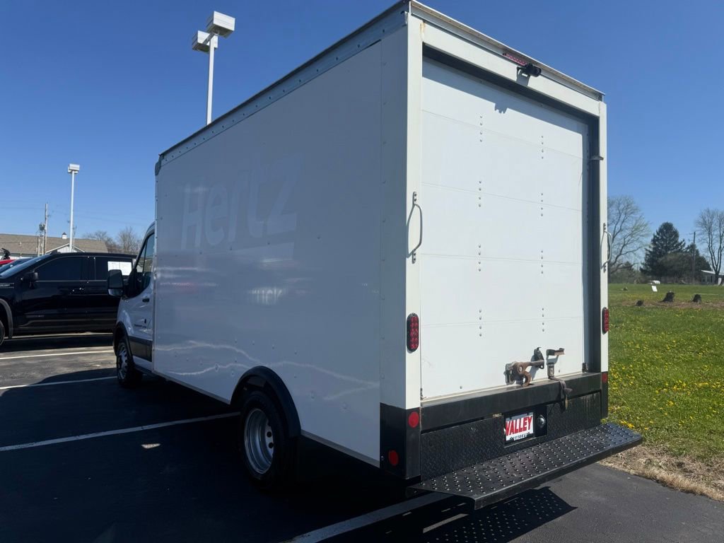 Used 2022 Ford Transit 350 DRW RWD image 5