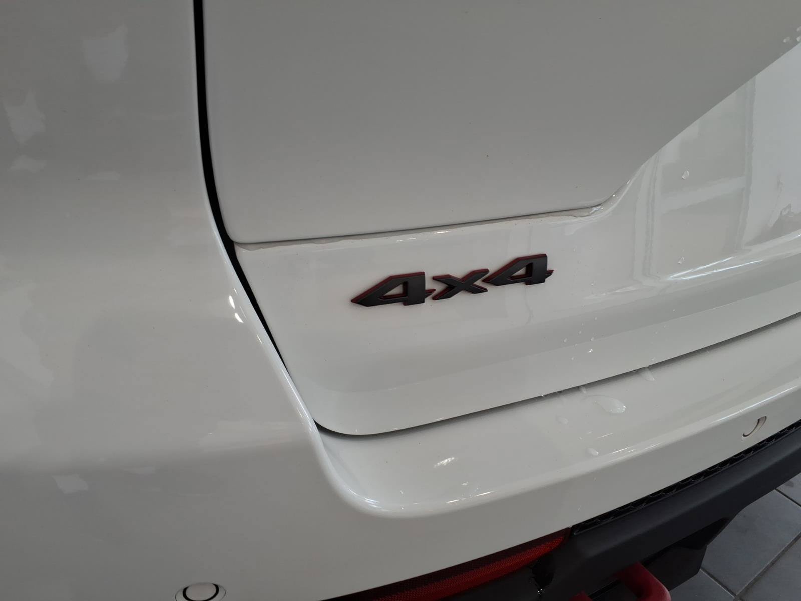 Used 2022 Jeep Grand Cherokee Trailhawk AWD/4WD image 17