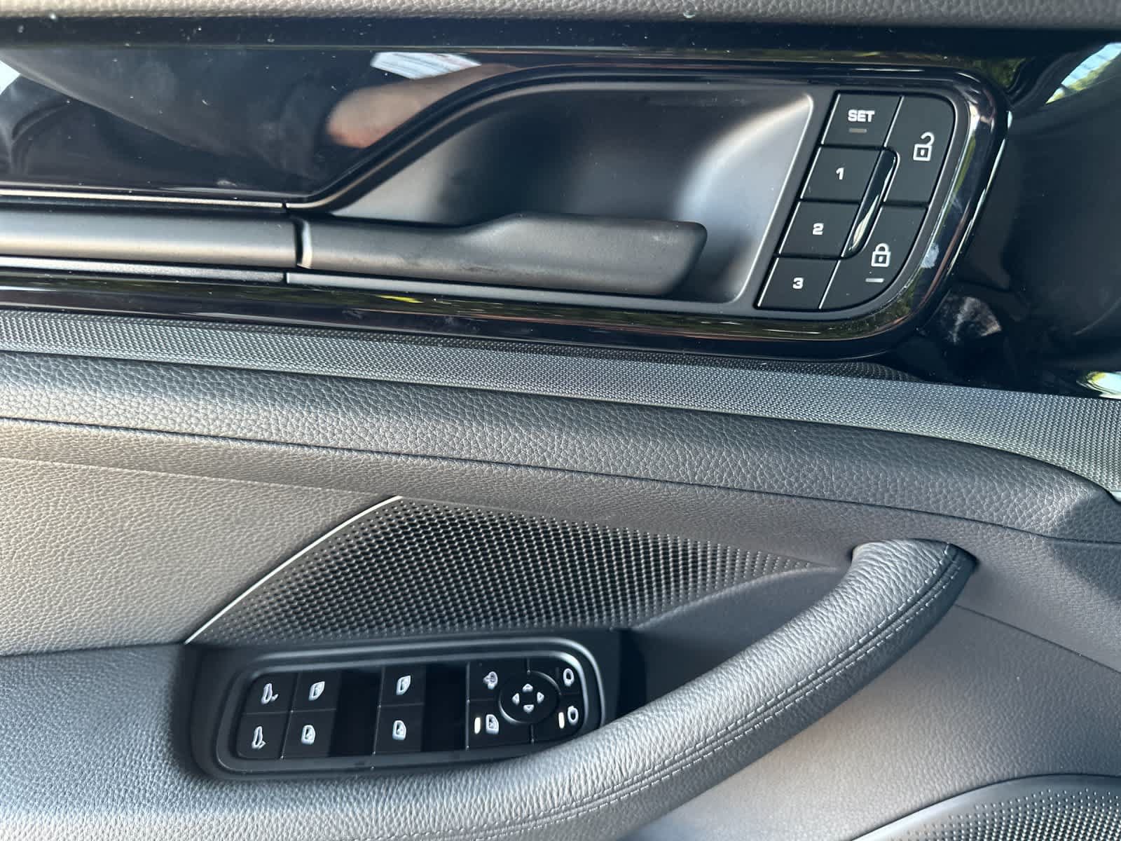 New 2026 Porsche Panamera RWD image 12