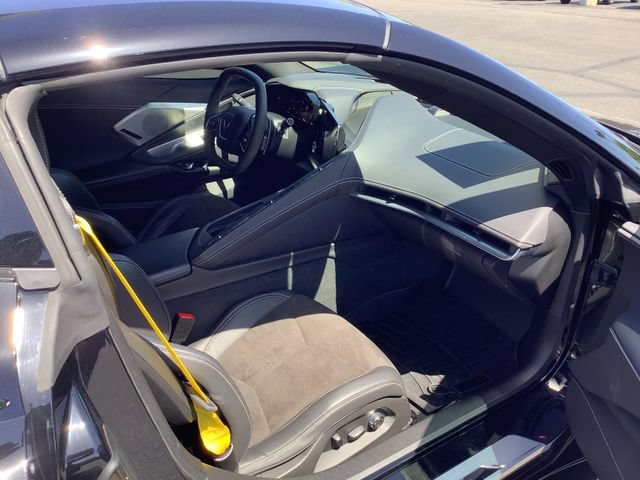 Used 2021 Chevrolet Corvette Stingray Preferred Cpe w/ Z51 Performance Package RWD image 28