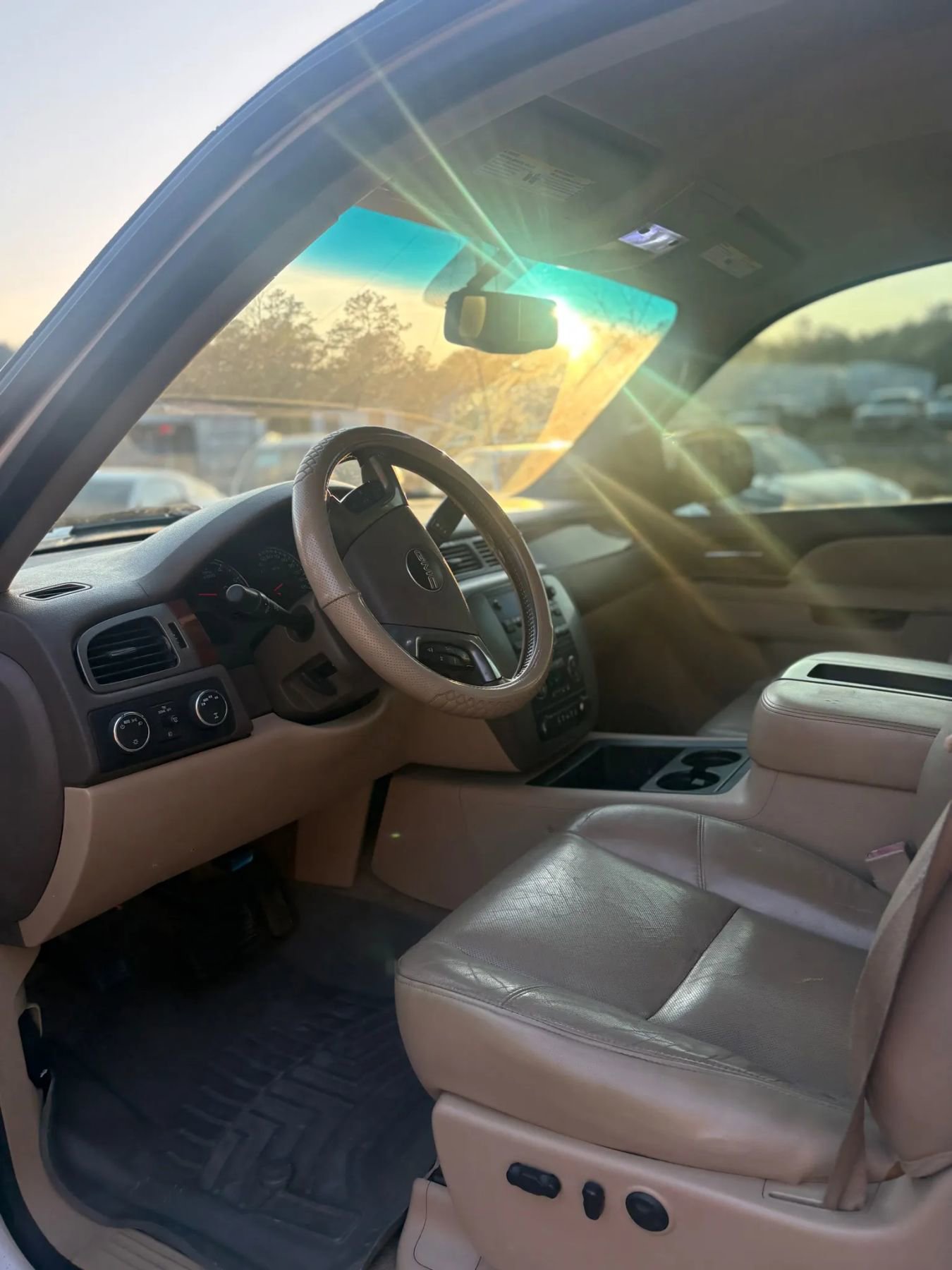 Used 2012 GMC Sierra 1500 SLT w/ SLT Convenience Package image 6