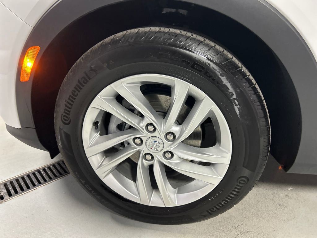 Used 2025 Buick Envista Preferred w/ Convenience I Package image 9