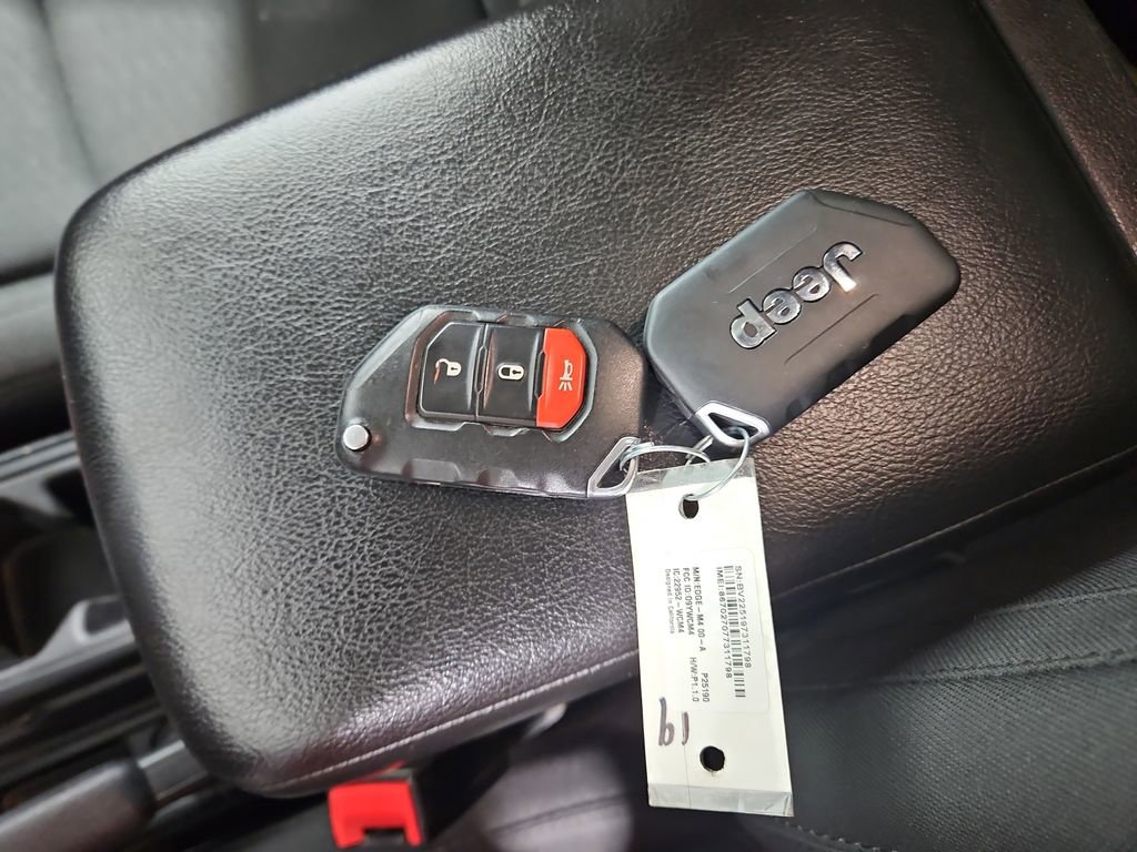 Used 2019 Jeep Wrangler Sport S image 29