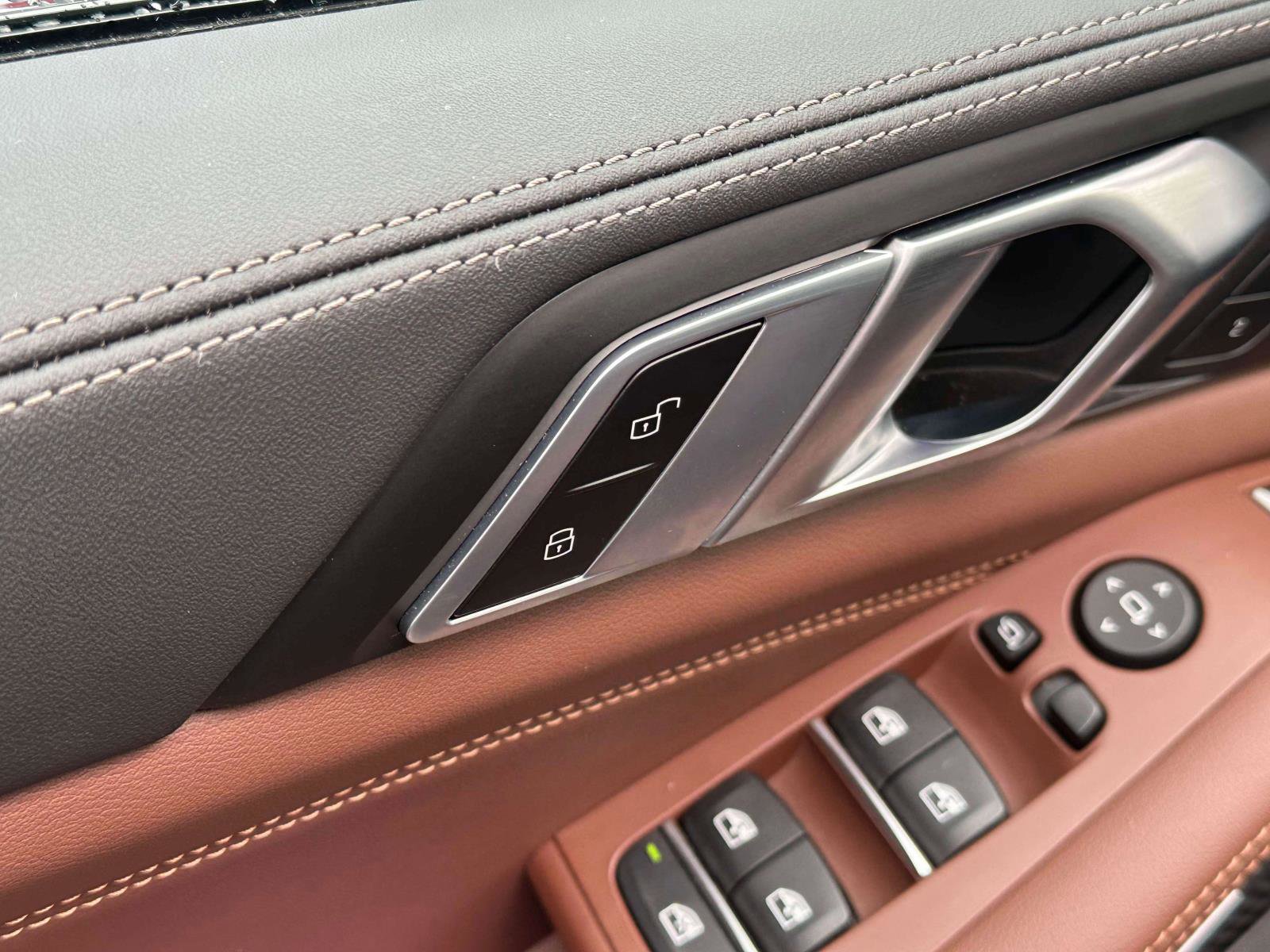 Used 2026 BMW X5 M60i image 17