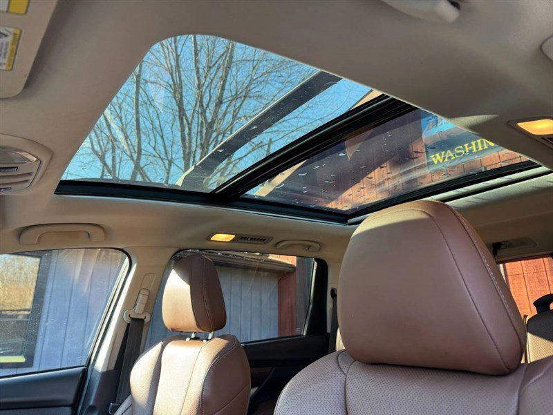 Used 2019 Subaru Ascent Touring image 11