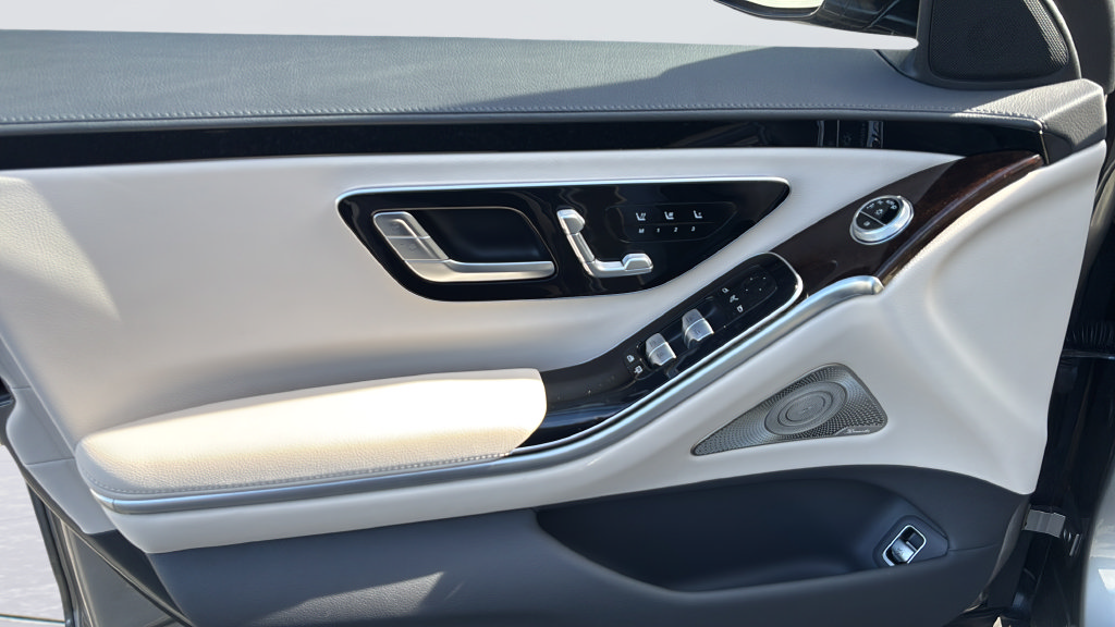 Used 2023 Mercedes-Benz S 500 4MATIC image 7
