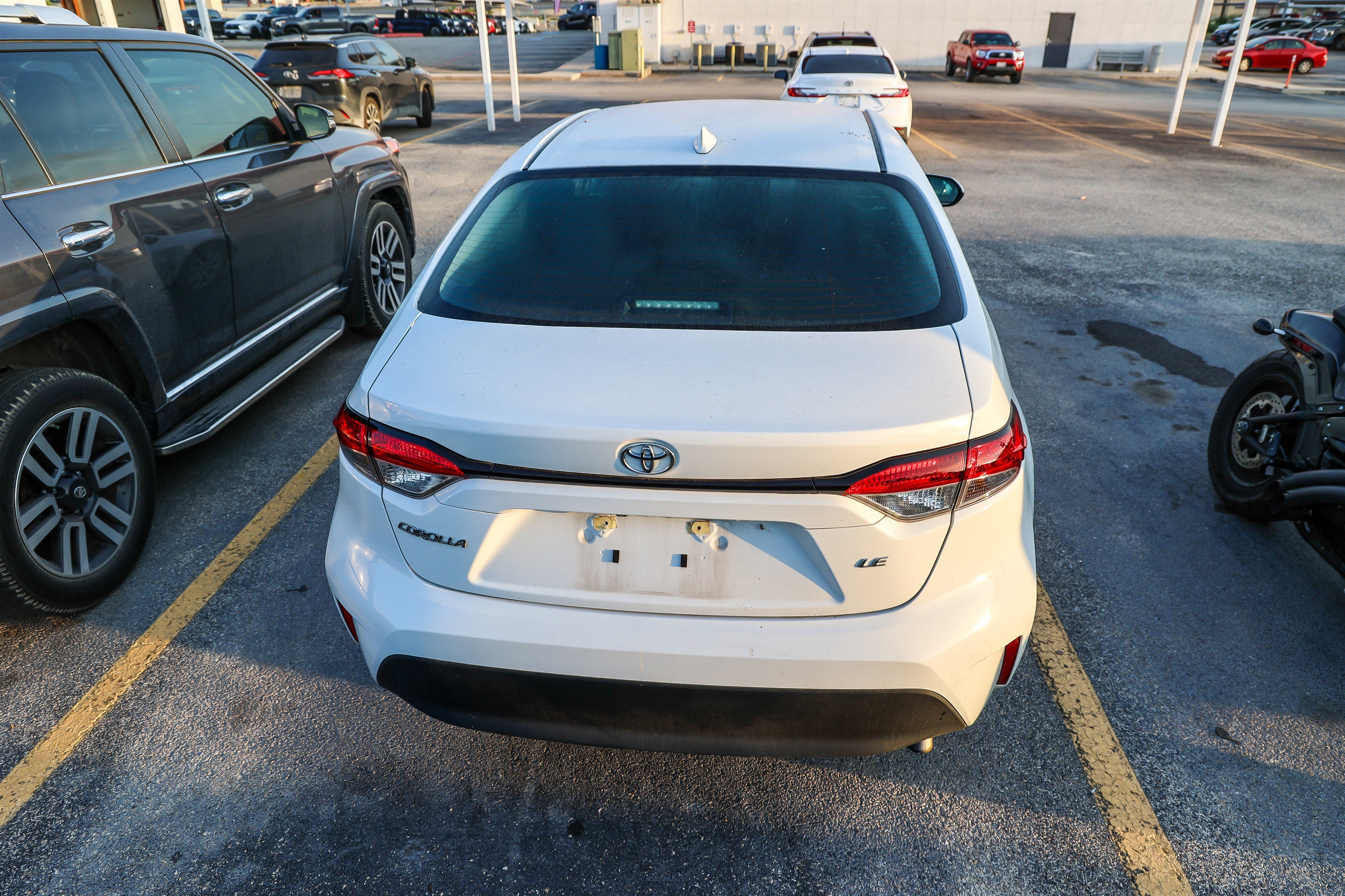 Used 2024 Toyota Corolla LE FWD image 9