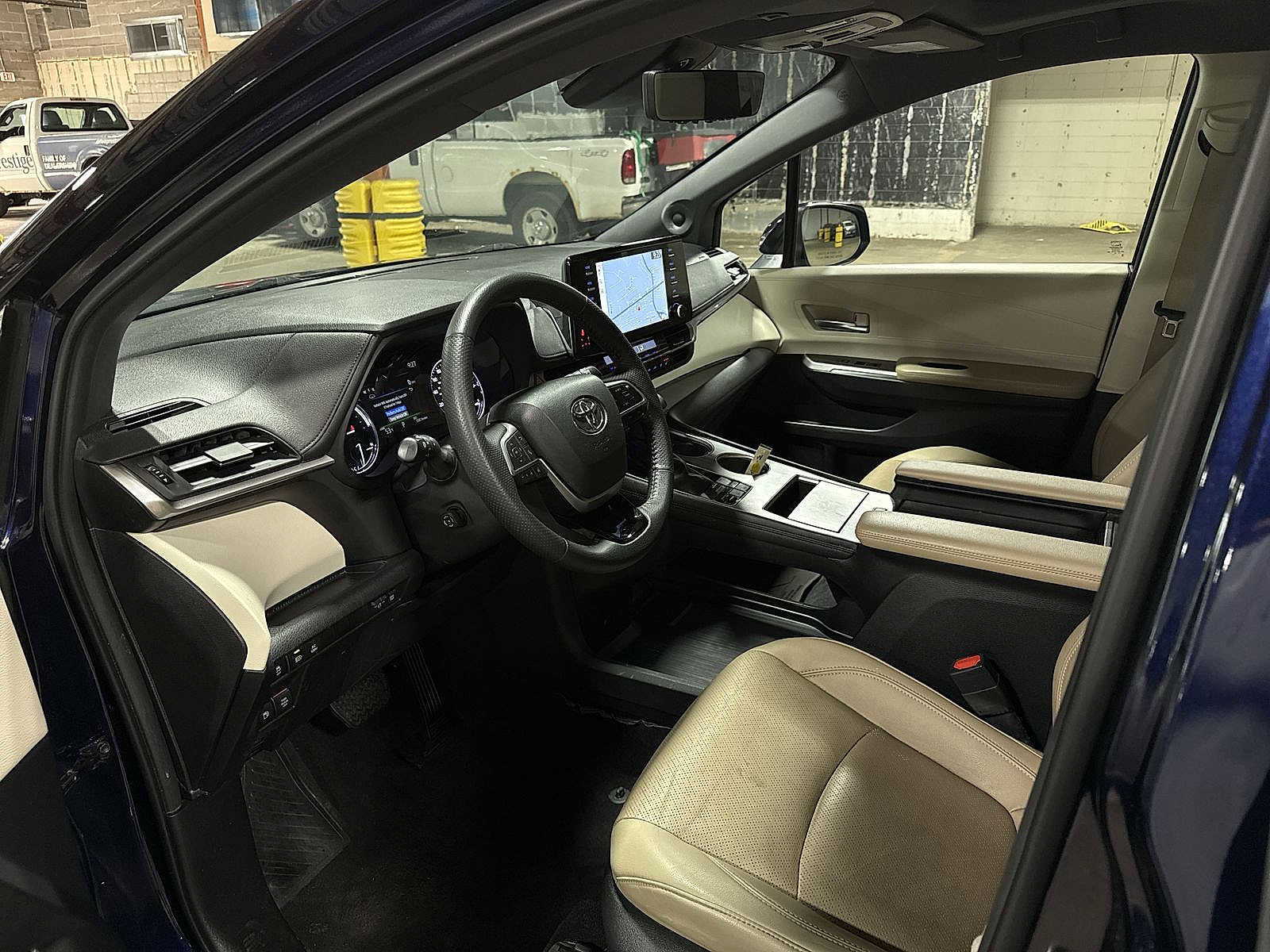 Used 2023 Toyota Sienna Limited w/ Protection Package (TMS) AWD/4WD image 32
