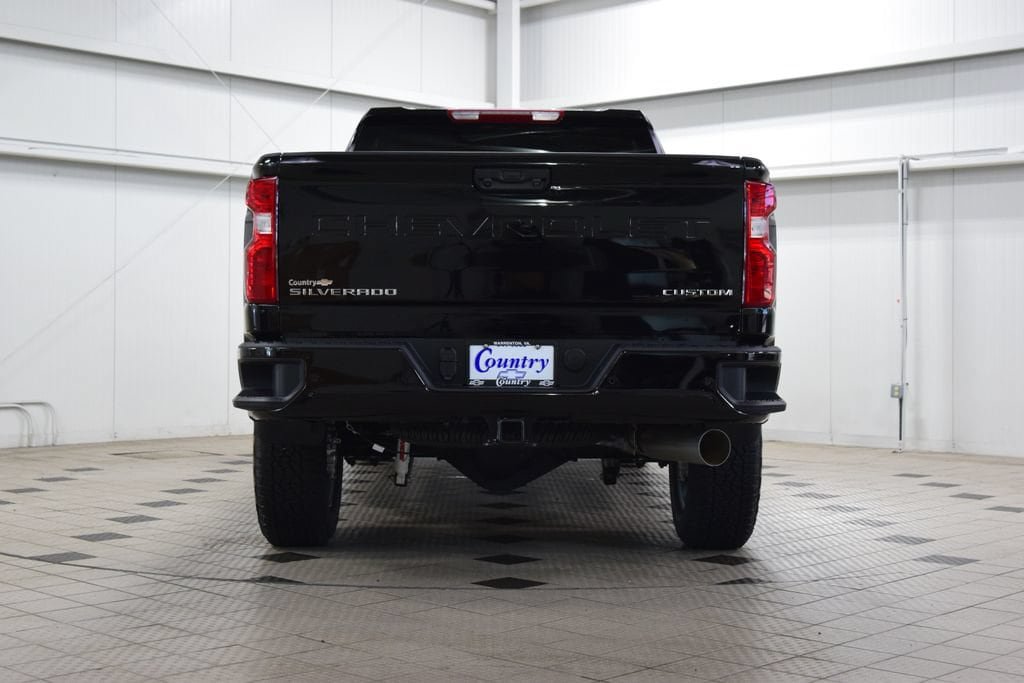 New 2026 Chevrolet Silverado 2500 Custom w/ Custom Value Package AWD/4WD image 7