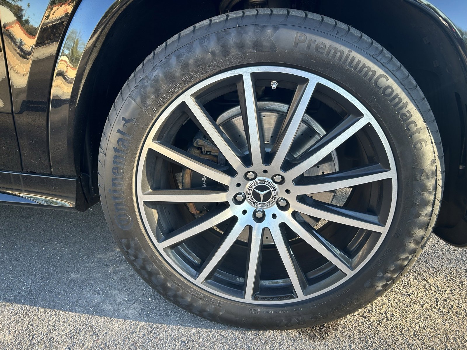 Used 2024 Mercedes-Benz GLS 450 4MATIC image 10