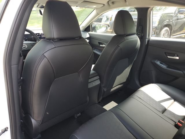 New 2026 Nissan Sentra SR w/ SR Premium Package FWD image 27