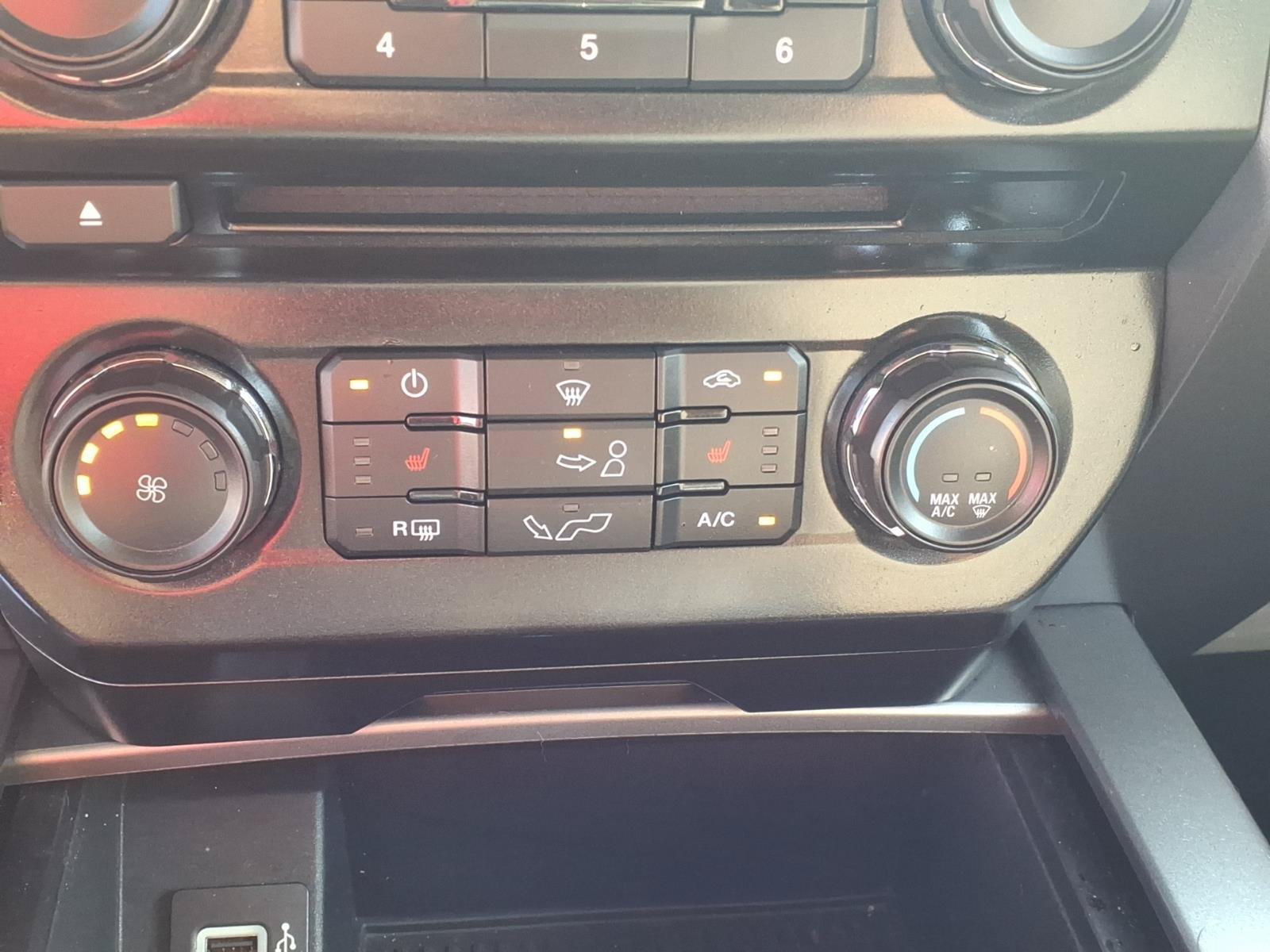 Used 2017 Ford F150 XLT w/ Equipment Group 302A Luxury AWD/4WD image 19
