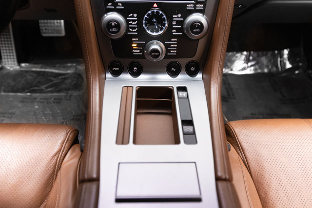 Used 2009 Aston Martin DB9 Coupe RWD image 9